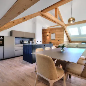 https://immobilier-de-montagne-la-collection-piste-bleu.hotels-rhonealpes.com