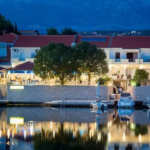 https://apartments-duje-ribnica.hotelinzadar.com